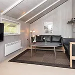 4 Star Holiday Home In Blavand בית נופש