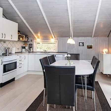 4 Star In Semesterbostad Blåvand