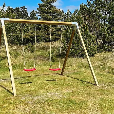 4 Star In Semesterbostad Blåvand