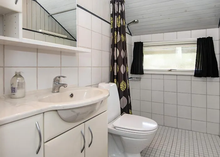 Secluded Retreat In Nature - By Traum Vakantiehuis *